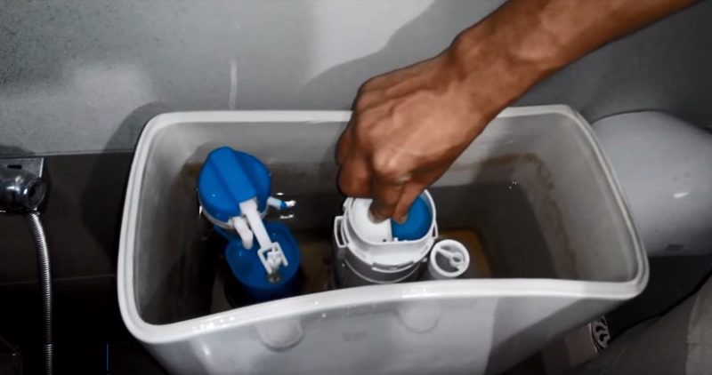 Sửa chữa thiết bị vệ sinh tại Hà Nội - sửa bồn cầu bị chảy nước